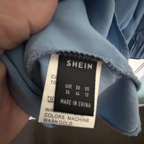 Oversized blue top - Picture 2 of 3